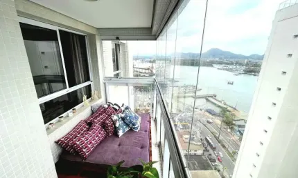 Apartamento com 3 suítes, 3 vagas e lazer completo, frente para o mar, Ponta da Praia