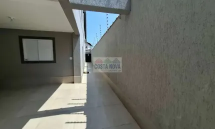Casa de Condomínio na Guilhermina - 3 dormitórios - 1 vaga de garagem