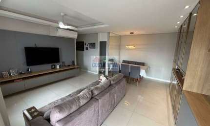 Apartamento com 2 quartos sendo 1 suite com closet, 2 banheiros, 2 vagas, decorado e semi-mobiliado