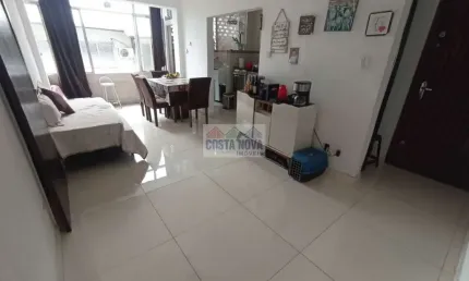 Apto 1 dormitório reformado próx à praia do Gonzaguinha, em SV