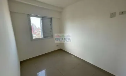 Apartamento com 2 quartos sendo 1 suíte, 2 banheiros, 1 vaga, bairro Vila Mathias