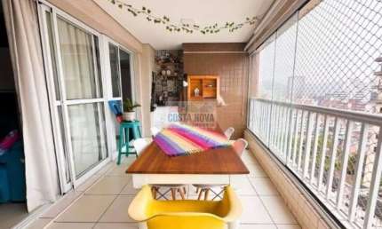 Apartamento com 3 quartos sendo 1 suíte, 2 banheiros, 1 vaga. Edifício com área de lazer completa
