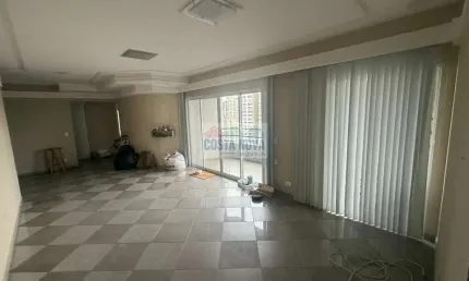 Apartamento duplex com 365m2 - 03 dormitórios com 1 suíte com hidro
