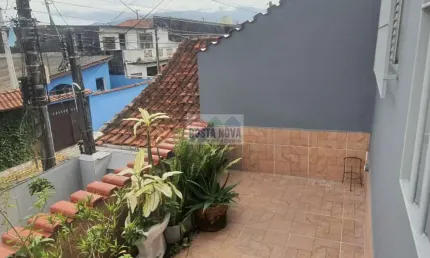 Sobrado isolado com 5 dormitórios (3 suítes) a 300m da praia no Mirim ? 190m² e 3 vagas