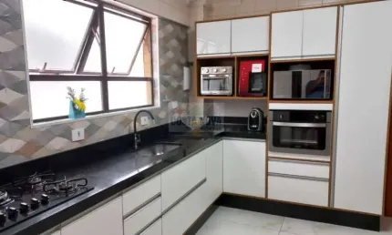 Apartamento de 3 quartos com suíte, Gonzaguinha de 110m² com garagem demarcada