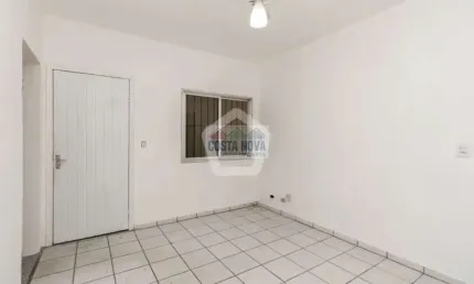 Casa á venda com 120m², 2 quartos, 1 sala, 1 cozinha, 1 banheiro, 1 vaga com edícula na vila jaraguá