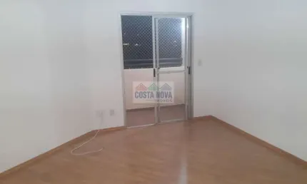Apartamento para locação no Jabaquara. 3 dormitórios, 1 suíte. Semi-mobiliado.