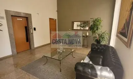 Oportunidade, 3 quartos sendo 1 suíte, 2 vagas, bairro morumbi