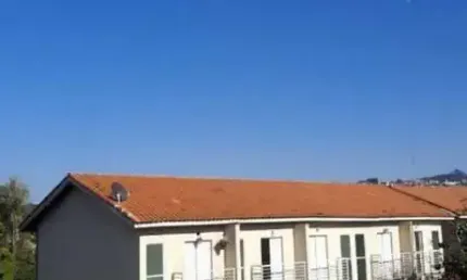 Oportunidade única: Casa em condomínio à venda em Cotia-SP, no bairro Jardim Arco-íris - 2 quartos, 2 salas, 2 banheiros, 1 vaga, 60m²!