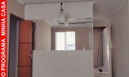 Casa em Condomínio à Venda em Cotia-SP, 2 Quartos, 2 Salas, 2 Banheiros, 1 Vaga na Garagem, 56m² - Recanto Arco Verde