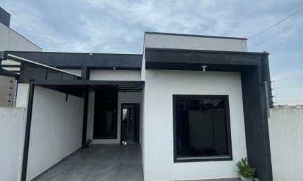 Aluga-se ótima casa de 3 quartos no Bairro Costeira