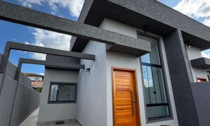 Casa com excelente acabamento no Capela Velha - Araucária