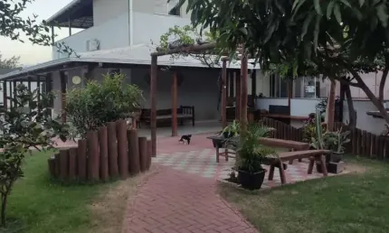 Casa com 6 quartos à venda na Rua Palmeiras, --, Colonial, Contagem por R$ 1.300.000