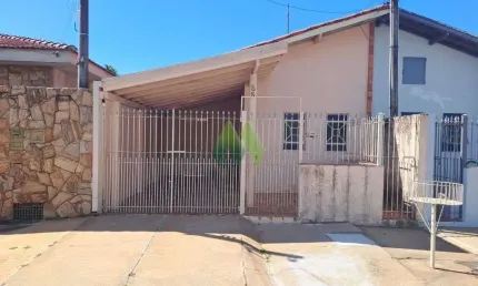 Casa 02 Dormitorios a venda - Jardim Flamboyant - Botucatu/SP