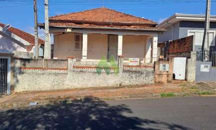 Casa à venda na Vila Antártica, Botucatu 
