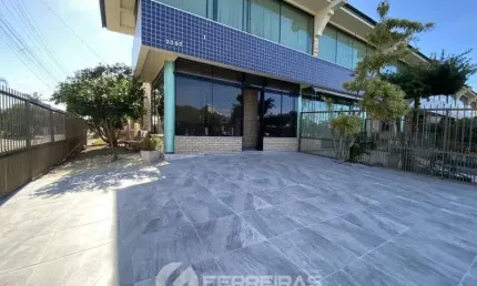 Duplex Mobiliado no Centro de Tramandaí – Locação Anual!
