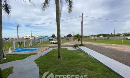 Aluguel Anual – Apartamento semi mobiliado, 2 amplos dormitórios, sala e cozinha, com vista para a Lagoa em Tramandaí!