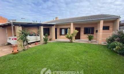 Ótima Casa de 02 dormitórios a venda em Tramandaí - próximo a UPA e a nova delegacia