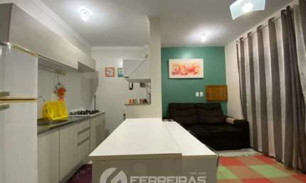 Locação anual disponível apartamento de 1 dormitório no centro de Tramandaí.