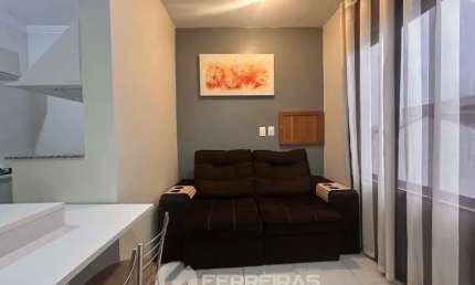 Locação anual disponível apartamento de 1 dormitório no centro de Tramandaí.
