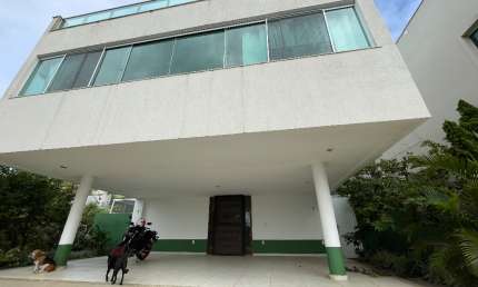Casa em condomínio fechado com 3 quartos para alugar na Estrada da Cancela Preta, Riviera Fluminense, Macaé