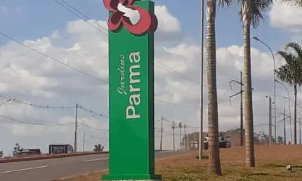 Terreno em condomínio fechado à venda na Rua das Castanheiras, Jardins Bolonha, Senador Canedo, 252 m2 por R$ 110.000
