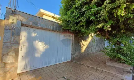 Casa 4 quartos ( 2 suítes) 3 vagas vila seixas 203 metros de área construída