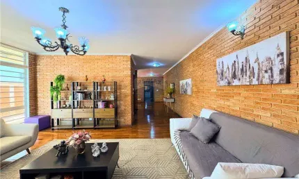 Casa com 3 quartos (1 suíte) Escritório Fotovoltaica 4 vagas Jardim Sumaré