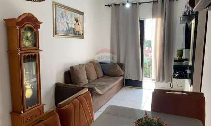 Apartamento 54m2 com 2 quartos, sacada, 1 vaga coberta no Parque dos Bandeirantes