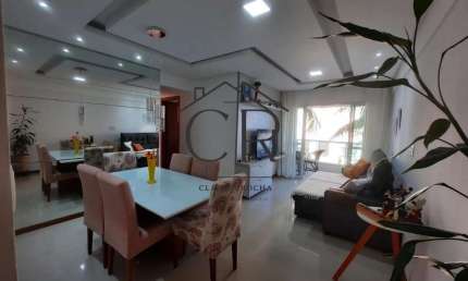Apartamento nascente com fino acabamento, todo decorado, em Buraquinho!