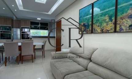 Apartamento 3/4 sendo duas suítes em Buraquinho | Porteira fechada |