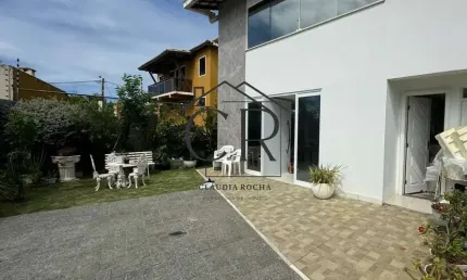 Fantástica casa em Vilas do Atlântico! A 100m da praia mais linda do litoral!