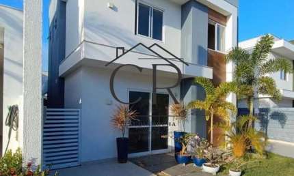 Excelente casa em condomínio fechado com ótima infraestrutura!