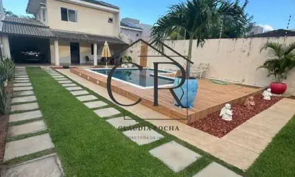 Excelente casa ao lado de Vilas do Atlântico, oportunidade incrível!