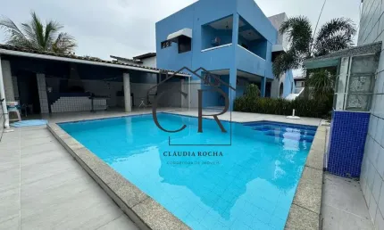 Perfeita, linda, super ampla no coração de vilas do atlântico!