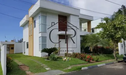 Maravilhosa casa duplex com 4 suítes em condomínio clube!