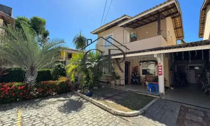 Perfeita, prontíssima para morar, um verdadeiro charme de casa em condomínio!
