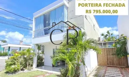 Excelente casa em condomínio fechado com total infraestrutura!