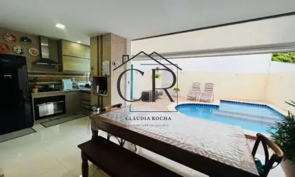 Casa sensacional em condomínio com portaria 24h, impecável!