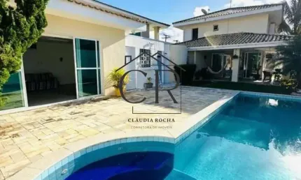 Maravilhosa casa, pronta para morar em condomínio fechado na Priscila Dutra!