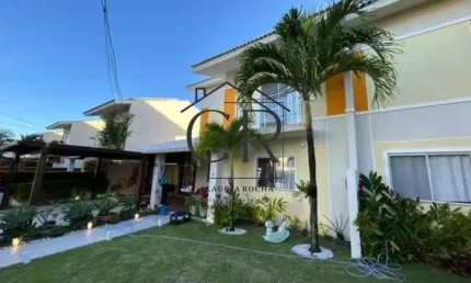 MAGNÍFICA CASA EM CONDOMÍNIO FECHADO! PORTEIRA FECHADA!