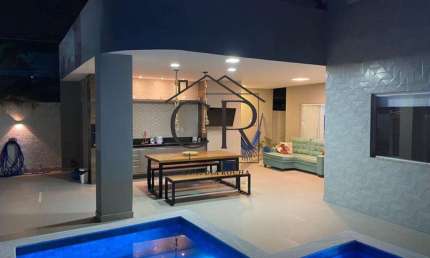 Fantástica casa térrea em condomínio fechado, prontíssima para morar!