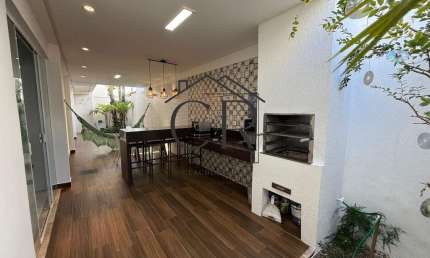 Arquitetura super moderna, 4 suítes em condomínio fechado com portaria 24h!!