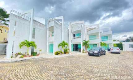 Casa com 4 quartos à venda na Rua Priscila B Dutra, Buraquinho, Lauro de Freitas