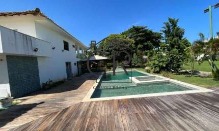 Casa em condomínio fechado com 6 quartos à venda na Avenida Praia de Copacabana, Vilas do Atlantico, Lauro de Freitas por R$ 1.900.000