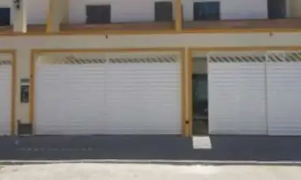 Casa com 4 quartos à venda na Avenida Luiz Tarquínio Pontes, Centro, Lauro de Freitas por R$ 420.000