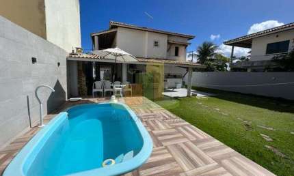 Mega maravilhosa casa em condomínio fechado com piscina privativa