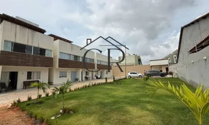 Linda casa em Ipitanga a 100m da praia, condomínio fechado!