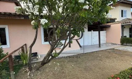 Fantástica casa térrea em condomínio com portaria 24h!