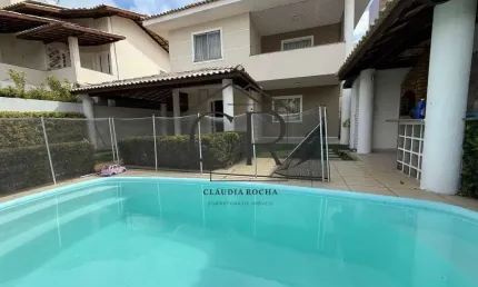 Excelente casa em condomínio fechado com total infraestrutura!